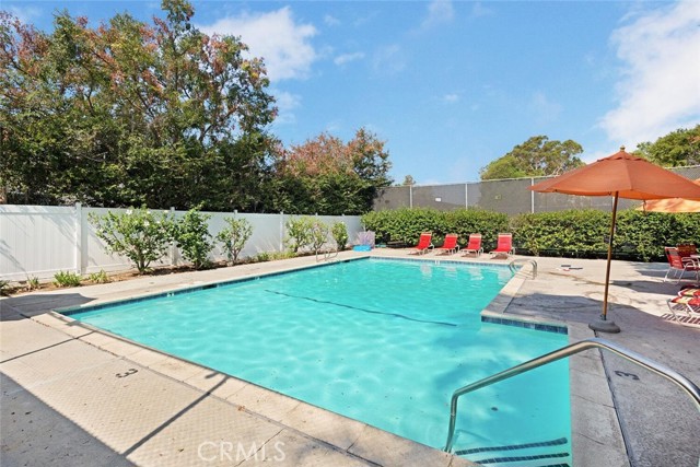 Detail Gallery Image 31 of 33 For 4185 Colfax Ave #D,  Studio City,  CA 91604 - 3 Beds | 3 Baths