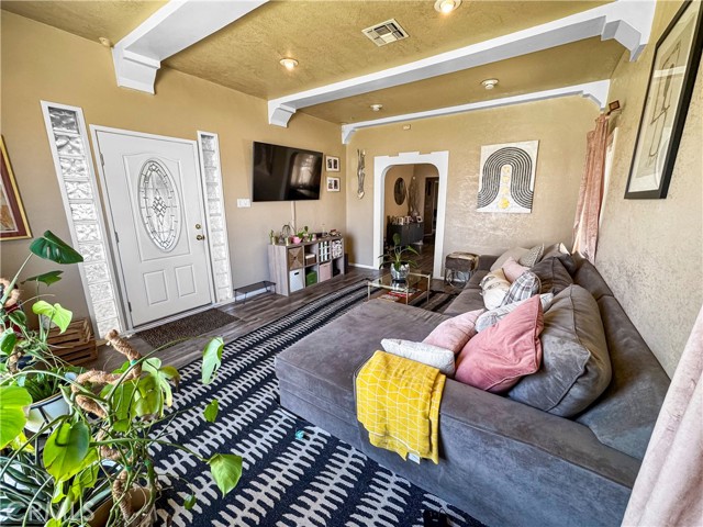 Detail Gallery Image 5 of 32 For 1254 W 80th St, Los Angeles,  CA 90044 - 2 Beds | 2 Baths