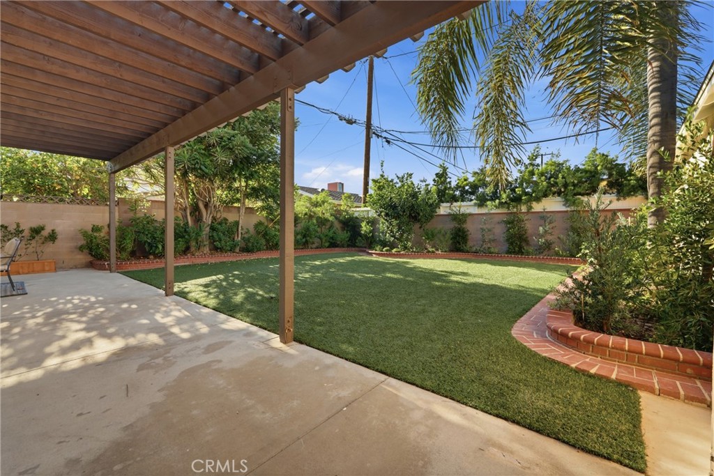 MLS #DW26160547 image #8