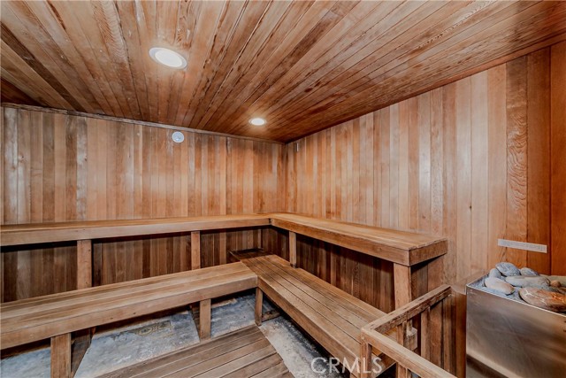 Detail Gallery Image 30 of 35 For 1940 N Highland, Los Angeles,  CA 90068 - 2 Beds | 2 Baths