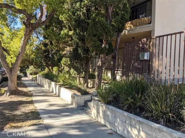 Detail Gallery Image 2 of 35 For 631 E San Jose Ave #G,  Burbank,  CA 91501 - 1 Beds | 1 Baths