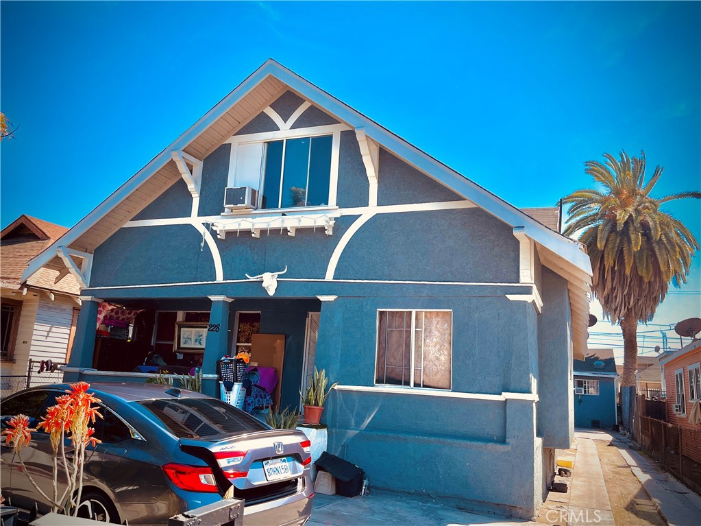228 W 47th Place, Los Angeles, CA 90037