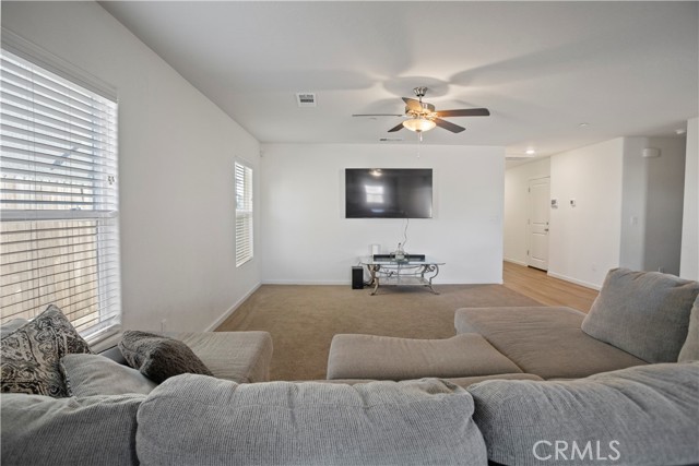 Detail Gallery Image 6 of 25 For 4089 Bayonet, Merced,  CA 95348 - 4 Beds | 3 Baths