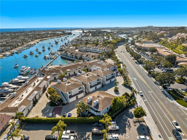 Detail Gallery Image 63 of 73 For 1030 Bayside #702,  Newport Beach,  CA 92660 - 2 Beds | 2 Baths