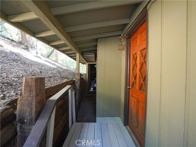 Detail Gallery Image 15 of 22 For 997 Berne Dr, Crestline,  CA 92325 - 2 Beds | 2 Baths