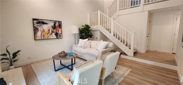 Detail Gallery Image 17 of 33 For 519 Amber Dr, Huntington Beach,  CA 92648 - 3 Beds | 2/1 Baths