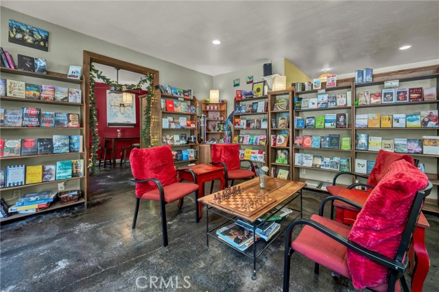 0, Cobb CA: https://media.crmls.org/medias/05e1d43b-0b64-4cd7-bf37-7d0214f7ea6b.jpg