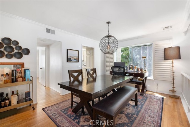 Detail Gallery Image 6 of 33 For 4185 Colfax Ave #D,  Studio City,  CA 91604 - 3 Beds | 3 Baths