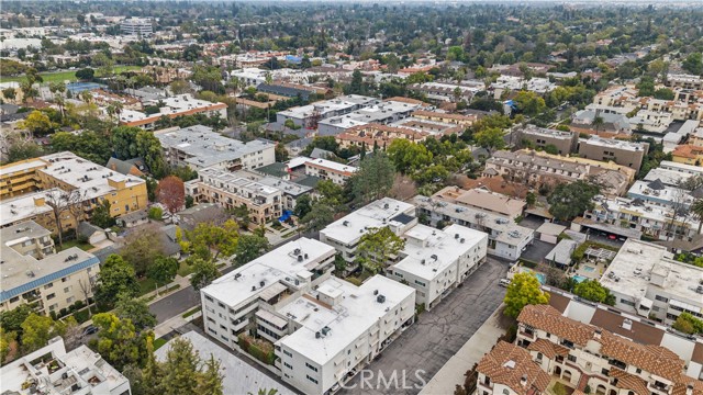 Detail Gallery Image 43 of 48 For 385 S Oakland Ave #305,  Pasadena,  CA 91101 - 3 Beds | 2 Baths