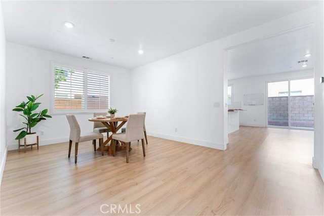 Detail Gallery Image 5 of 42 For 5305 Fulmer Ct, Jurupa Valley,  CA 91752 - 5 Beds | 4/1 Baths
