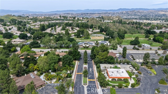 Detail Gallery Image 33 of 47 For 19237 Avenue of the Oaks #B,  Newhall,  CA 91321 - 2 Beds | 1 Baths