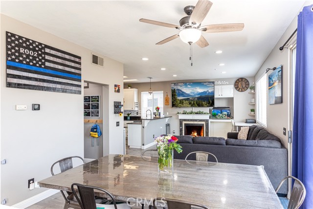Detail Gallery Image 20 of 37 For 15539 Rockwell Ave, Fontana,  CA 92336 - 3 Beds | 2/1 Baths