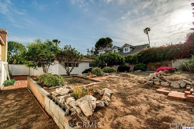 1157 8th Street, Manhattan Beach, California 90266, 3 Bedrooms Bedrooms, ,1 BathroomBathrooms,Residential,Sold,8th,320001365