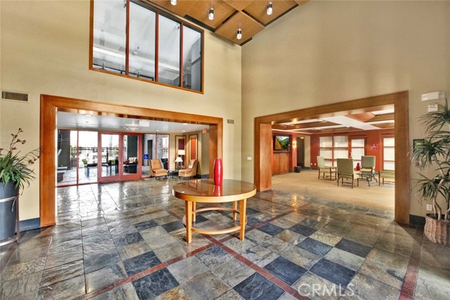1801 E Katella Avenue, Anaheim CA: https://media.crmls.org/medias/05e52cf4-674e-473b-9e2f-4923993f55d9.jpg