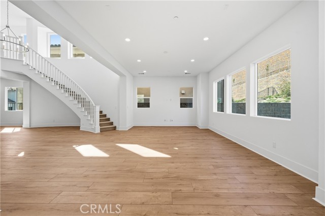 Detail Gallery Image 21 of 63 For 5817 Sunrise Ridge Ln, Lake Forest,  CA 92679 - 4 Beds | 3/1 Baths