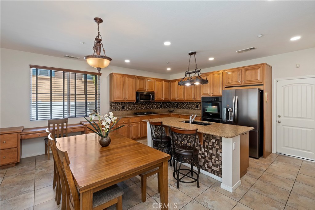 MLS #OC25133999 img 16