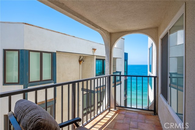 565 Esplanade, Redondo Beach, California 90277, 1 Bedroom Bedrooms, ,1 BathroomBathrooms,Residential,Sold,Esplanade,SB23142928