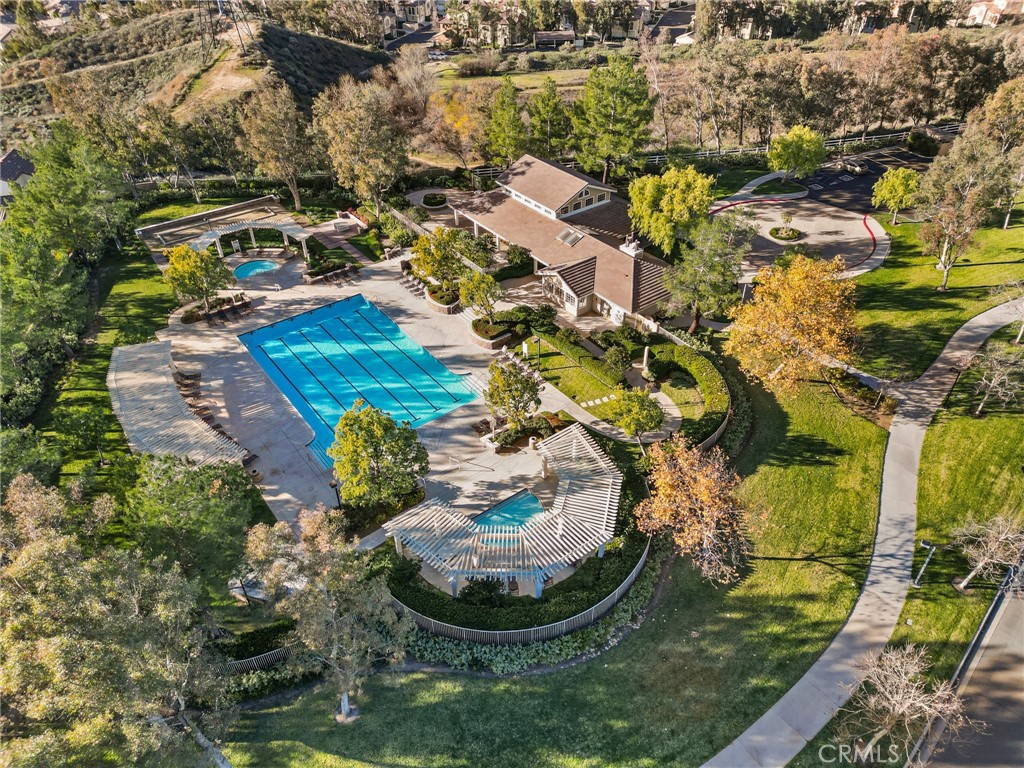 https://media.crmls.org/medias/05e69aee-73e6-4fa0-8246-52fba8e044b4.jpg?preset=X-Large
