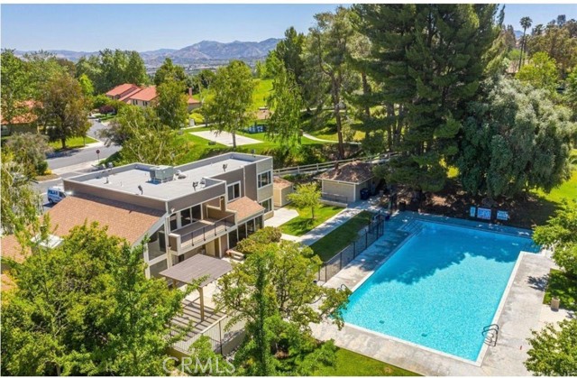 Detail Gallery Image 21 of 26 For 26172 Rainbow Glen, Newhall,  CA 91321 - 2 Beds | 2 Baths