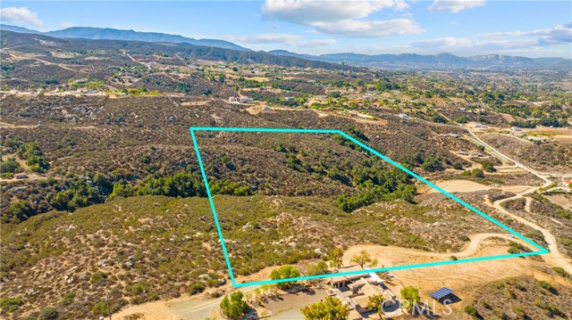 0 Calle Azure, Temecula CA: https://media.crmls.org/medias/05e6f72c-ebab-42da-ba3e-e7947d3d847f.jpg