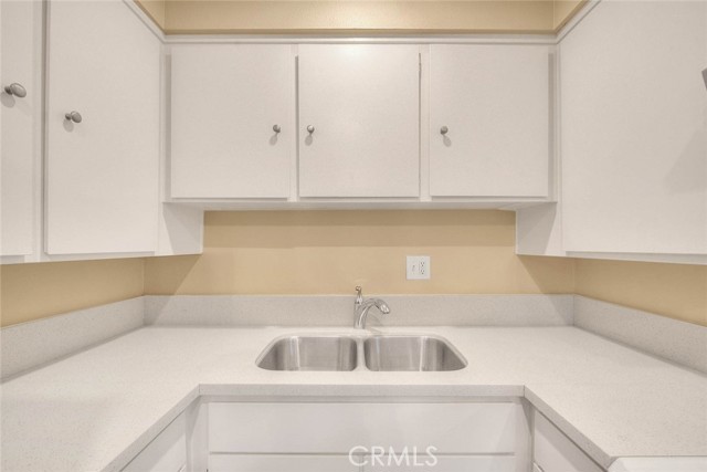 Detail Gallery Image 16 of 39 For 5021 Atlantic Ave #27,  Long Beach,  CA 90805 - 2 Beds | 1 Baths