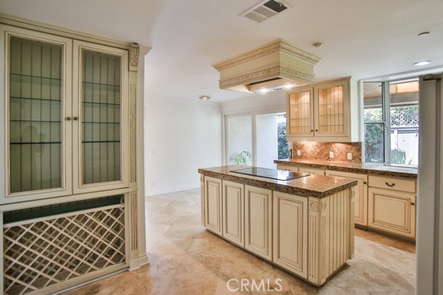 16802 Kamalii Drive, Huntington Beach CA: https://media.crmls.org/medias/05e79e4b-816f-4fc3-87c9-18550698e545.jpg