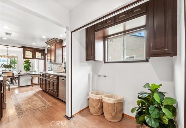 Detail Gallery Image 11 of 34 For 4930 Mamie, Lakewood,  CA 90713 - 3 Beds | 2 Baths