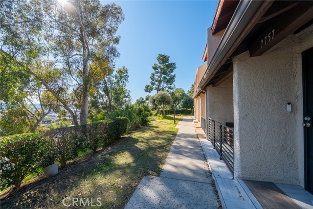 Detail Gallery Image 3 of 34 For 7757 via Rosa Maria, Burbank,  CA 91504 - 2 Beds | 3 Baths