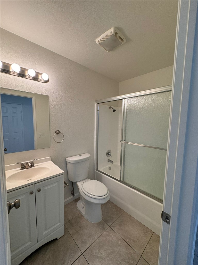 Detail Gallery Image 12 of 22 For 42946 Masonic Dr, Hemet,  CA 92544 - 4 Beds | 2 Baths