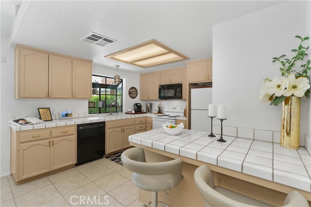 78680 Saguaro Road, La Quinta CA: https://media.crmls.org/medias/05e9bae5-e22b-4b5e-8eab-45485f19fe90.jpg
