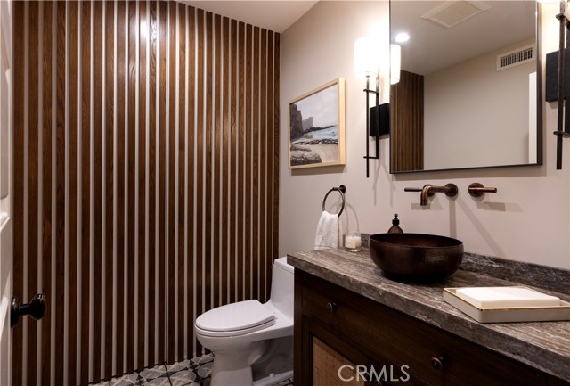 420 De Sola Terrace, Corona del Mar CA: https://media.crmls.org/medias/05eafca1-f18b-429e-8172-bd044d6017b9.jpg