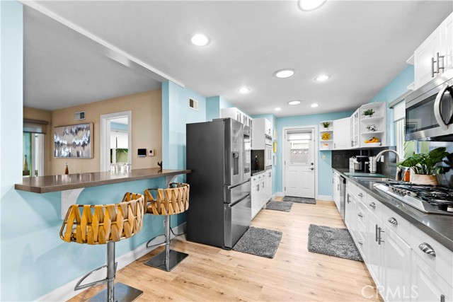 Detail Gallery Image 13 of 47 For 5930 Los Nietos St, Buena Park,  CA 90620 - 3 Beds | 2 Baths