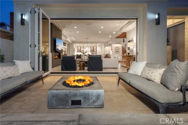 1515 E Ocean Boulevard, Newport Beach CA: https://media.crmls.org/medias/05eb7b19-3bd5-4cd6-833a-18cbfc73648e.jpg