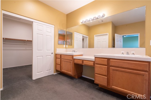 Detail Gallery Image 16 of 38 For 11480 Autumn Glen Ct, Porter Ranch,  CA 91326 - 3 Beds | 3 Baths