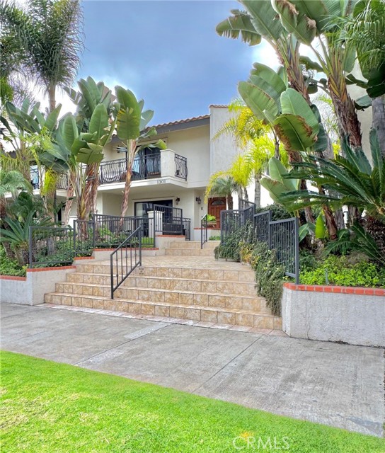 Detail Gallery Image 26 of 30 For 1301 S Catalina #K,  Redondo Beach,  CA 90277 - 2 Beds | 3 Baths