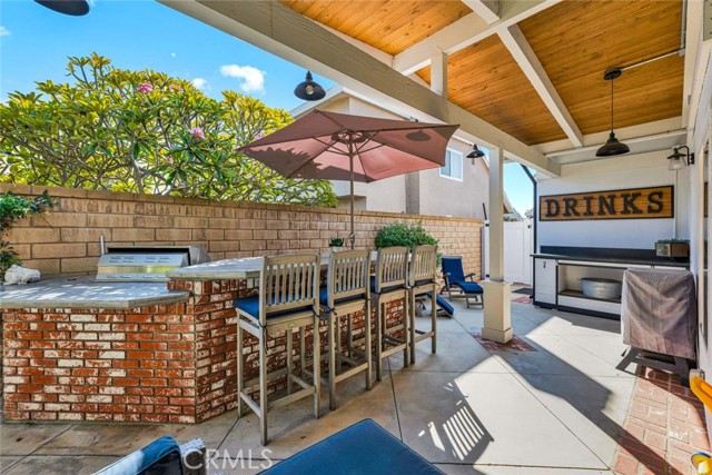 Image 38 of 60 For 20012 Mural Circle