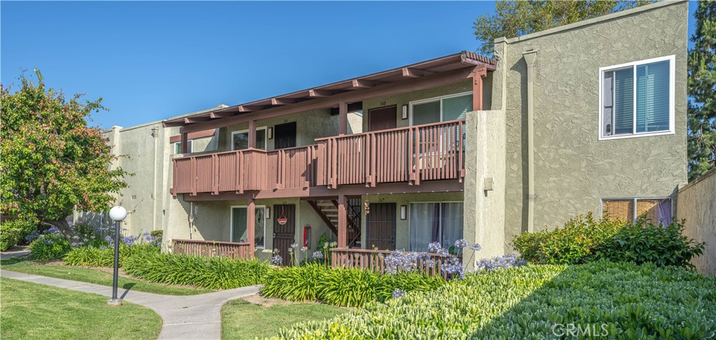 1030 W Macarthur Boulevard 147