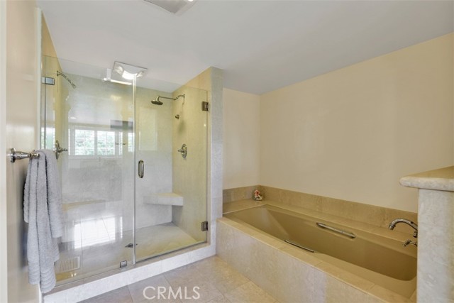 Separate shower & tub