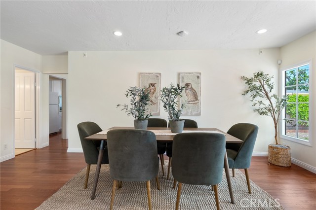 1122 Cranbrook Avenue, Torrance CA: https://media.crmls.org/medias/05ed4ef4-b5f2-48d5-babd-86ee999b7983.jpg