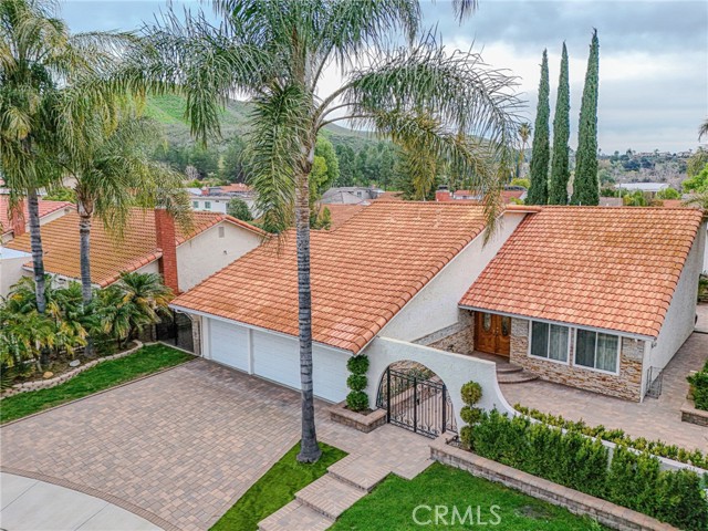 Detail Gallery Image 2 of 36 For 28926 Canmore St, Agoura Hills,  CA 91301 - 5 Beds | 3 Baths