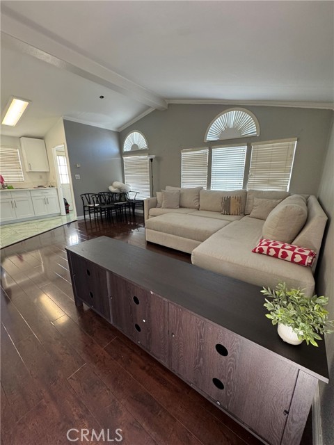 Detail Gallery Image 3 of 10 For 15141 Beach Bld #44,  Midway City,  CA 92655 - 2 Beds | 1 Baths