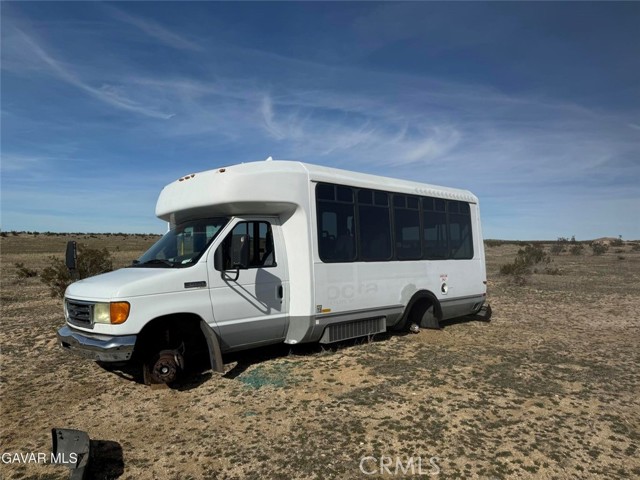 0 E Avenue F, Lancaster CA: https://media.crmls.org/medias/05ee3dc3-989d-4a9c-a733-b2d37891c13d.jpg