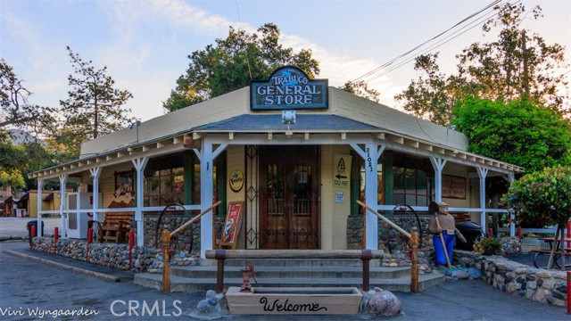 19041 Live Oak Canyon Road, Trabuco Canyon CA: https://media.crmls.org/medias/05ef77a1-76fe-4a50-83f6-d093cd014e2d.jpg