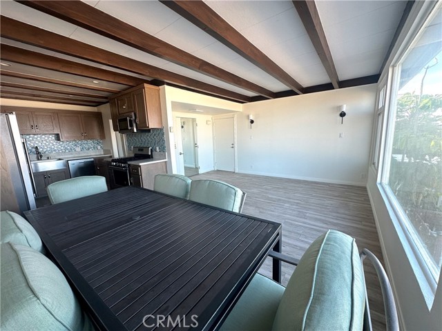 Detail Gallery Image 4 of 35 For 6949 Trolleyway, Playa Del Rey,  CA 90293 - 3 Beds | 2 Baths