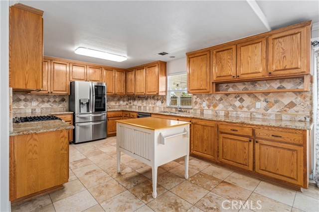 Detail Gallery Image 15 of 38 For 5137 W Avenue L, Quartz Hill,  CA 93536 - 4 Beds | 2 Baths