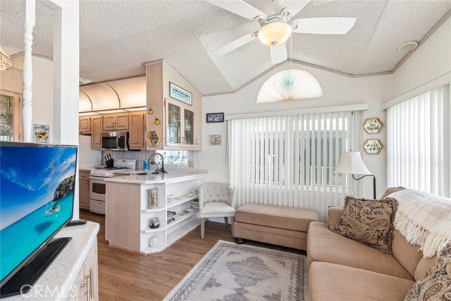 Detail Gallery Image 8 of 33 For 924 Acorn, San Jacinto,  CA 92583 - 1 Beds | 1 Baths