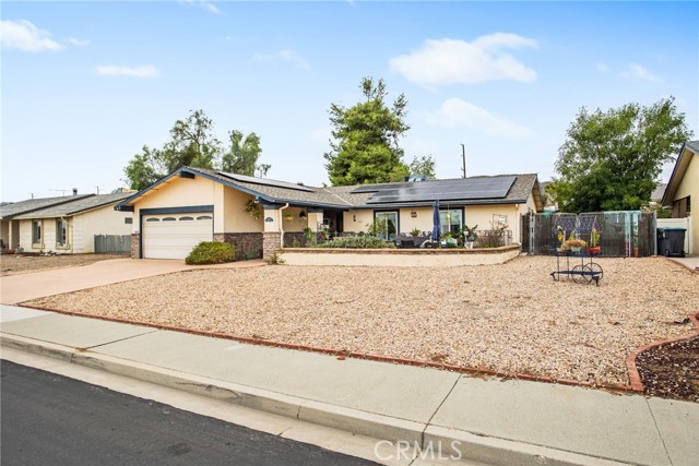 27831 Covington Way, Menifee CA: https://media.crmls.org/medias/05f2600d-6750-49c6-92db-57d8403fb9c1.jpg