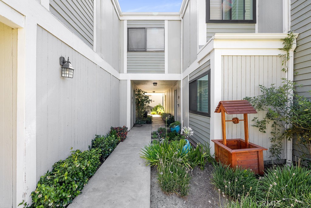 27066 Hidaway Avenue #6