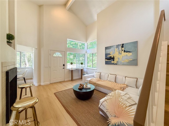 20725 E Crest Ln, Walnut CA: https://media.crmls.org/medias/05f3cf54-e4a7-45cf-80ab-2c7ab1b78dcb.jpg