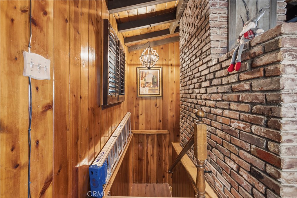 https://media.crmls.org/medias/05f3feab-0251-4ecb-b2ec-47872799cf1a.jpg?preset=X-Large